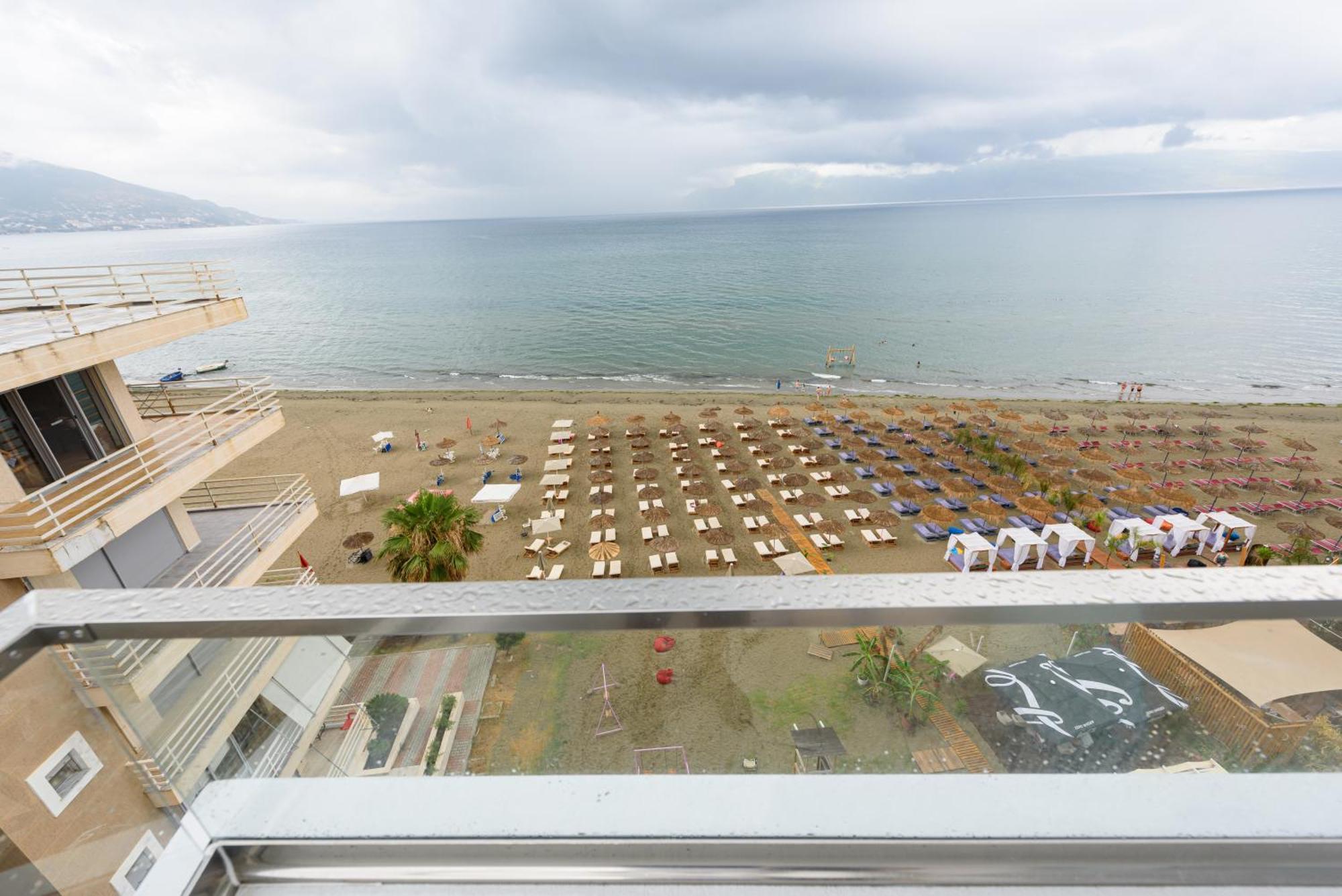 Sea & Sand Vlore Luaran gambar